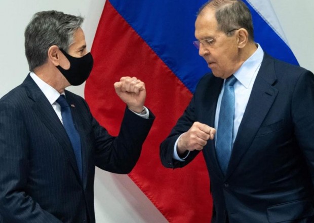 Lavrov Blinkenlə Azərbaycan-Ermənistan sərhədindəki vəziyyəti müzakirə etdi