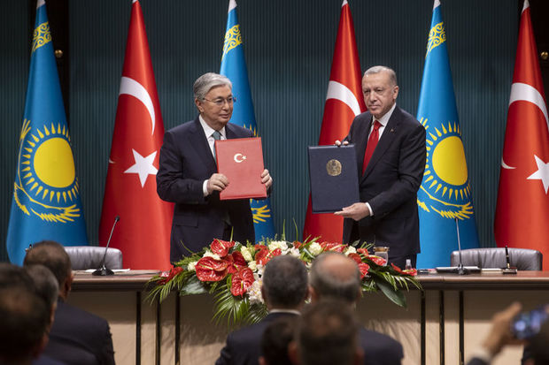 Türkiyə və Qazaxıstan arasında strateji tərəfdaşlıq sazişi imzalandı