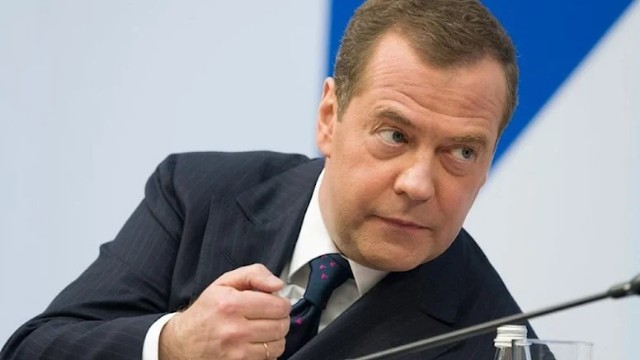 Medvedev Ukraynanı dəstəkləyən ölkələri