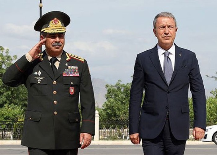 Zakir Həsənov və Hulusi Akar telefonla danışdı