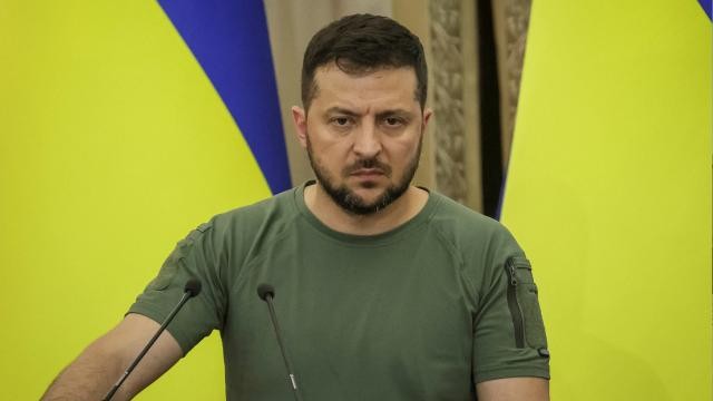 "Bunkerləri tərk etməyin" -