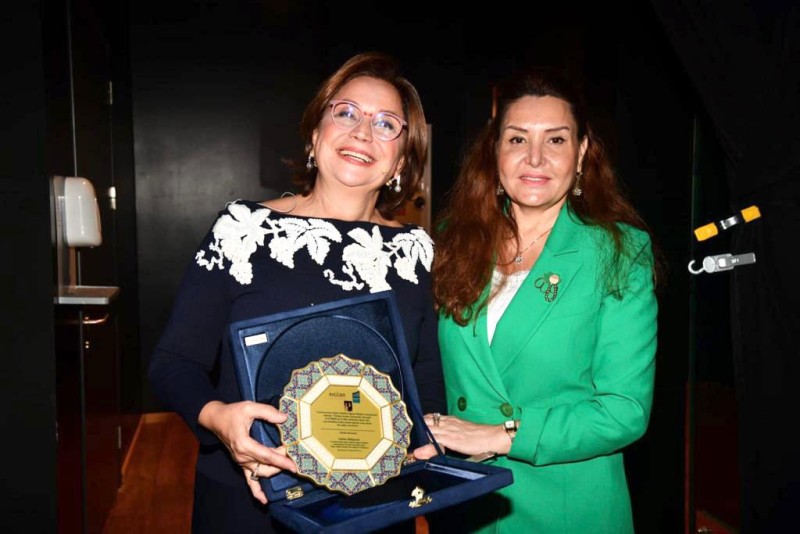 Sədri Səkinə “Kadın Girişimciler Derneği”-nin 20 illiyinə həsr olunmuş tədbirdə
