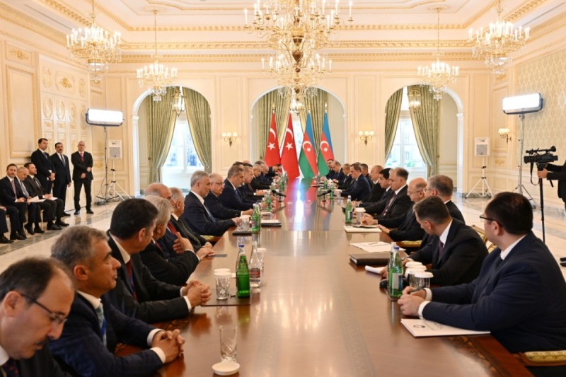 Azərbaycan və Türkiyə prezidentlərinin geniş tərkibdə görüşü baş tutdu -