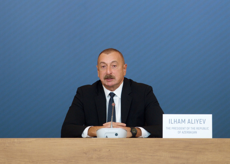 İlham Əliyev "Ödəniş xidmətləri və ödəniş sistemləri haqqında" qanunu təsdiqlədi