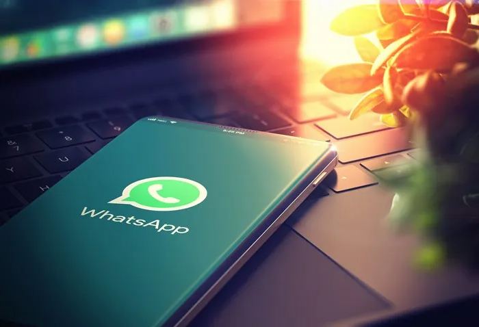 Azərbaycanda "WhatsApp" hesabları