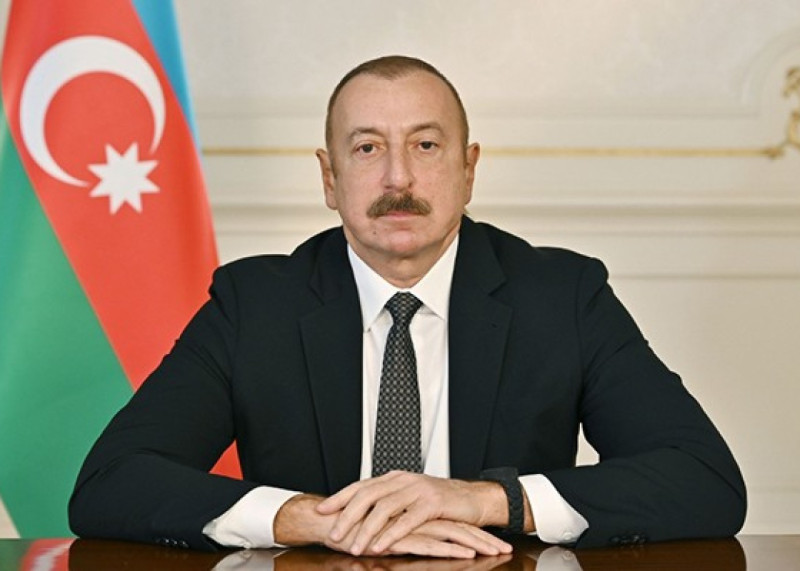 Azərbaycan Prezidenti əlcəzairli həmkarını təbrik etdi