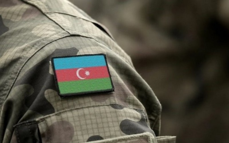 Gizir və miçmanlara kiçik leytenant rütbəsinin verilməsi ilk oxunuşdan keçib