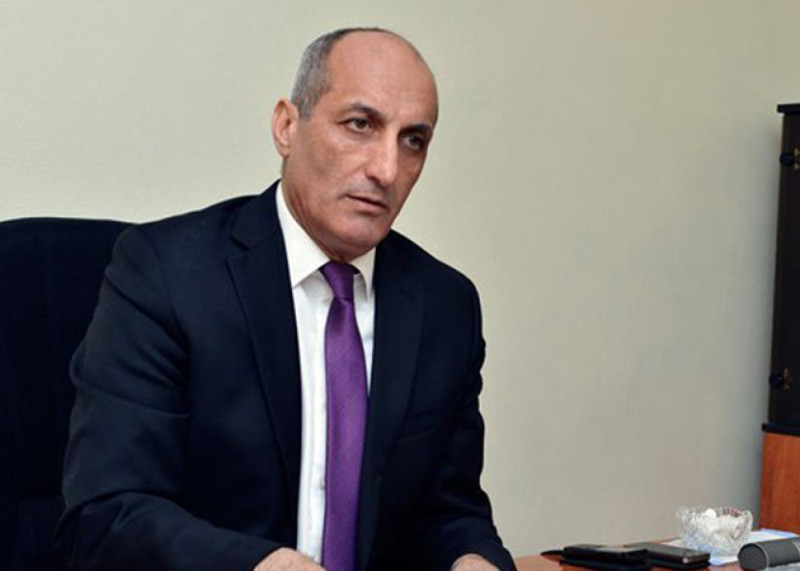 Keçmiş nazir prezidentliyə namizəd oldu