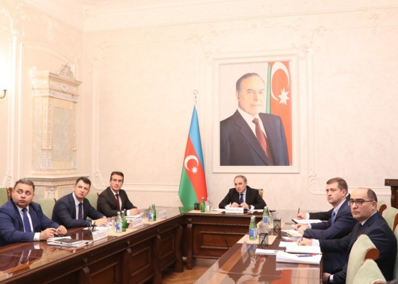 Kamran Əliyev iranlı həmkarı ilə səfirliyimizə hücumla bağlı cinayət işini müzakirə edib