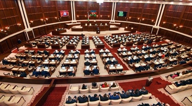 Gələn həftə deputatların tətili başa çatır