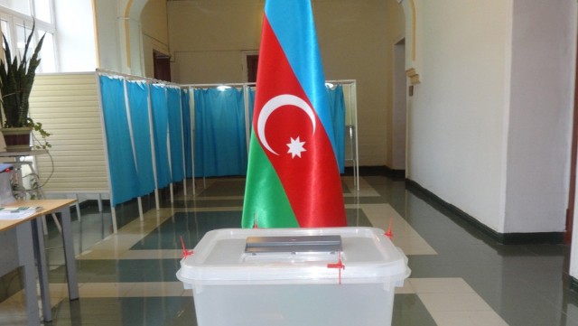 Daha 4 nəfərin prezidentliyə namizədliyi qeydə alındı