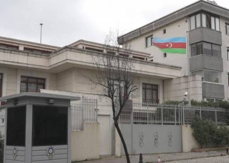 Türkiyə səfirliyi Bakıda ölənlərlə bağlı başsağlığı verdi