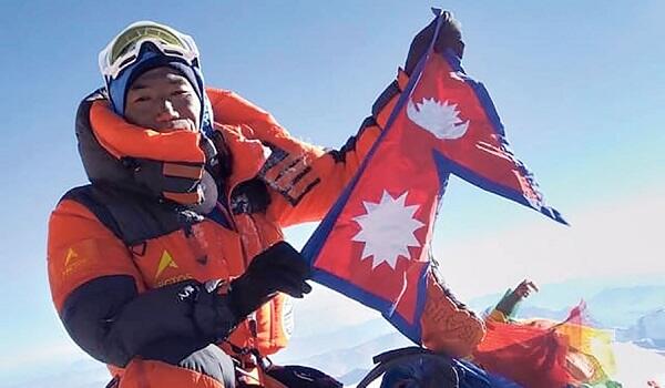 Nepallı alpinist 29-cu dəfə Everestə qalxdı – Yeni rekord