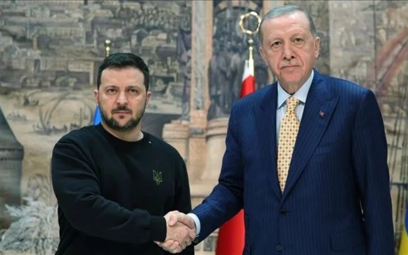 Ərdoğan Zelenski ilə müzakirələr apardı