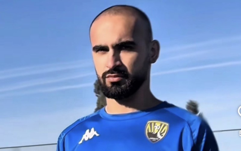 “Kəpəz”in futbolçusu bıçaqlandı -