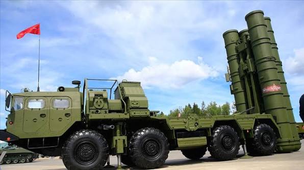 Türkiyənin S-400-ü satmasına Kremldən