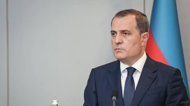 Ceyhun Bayramov Rusiyaya getdi